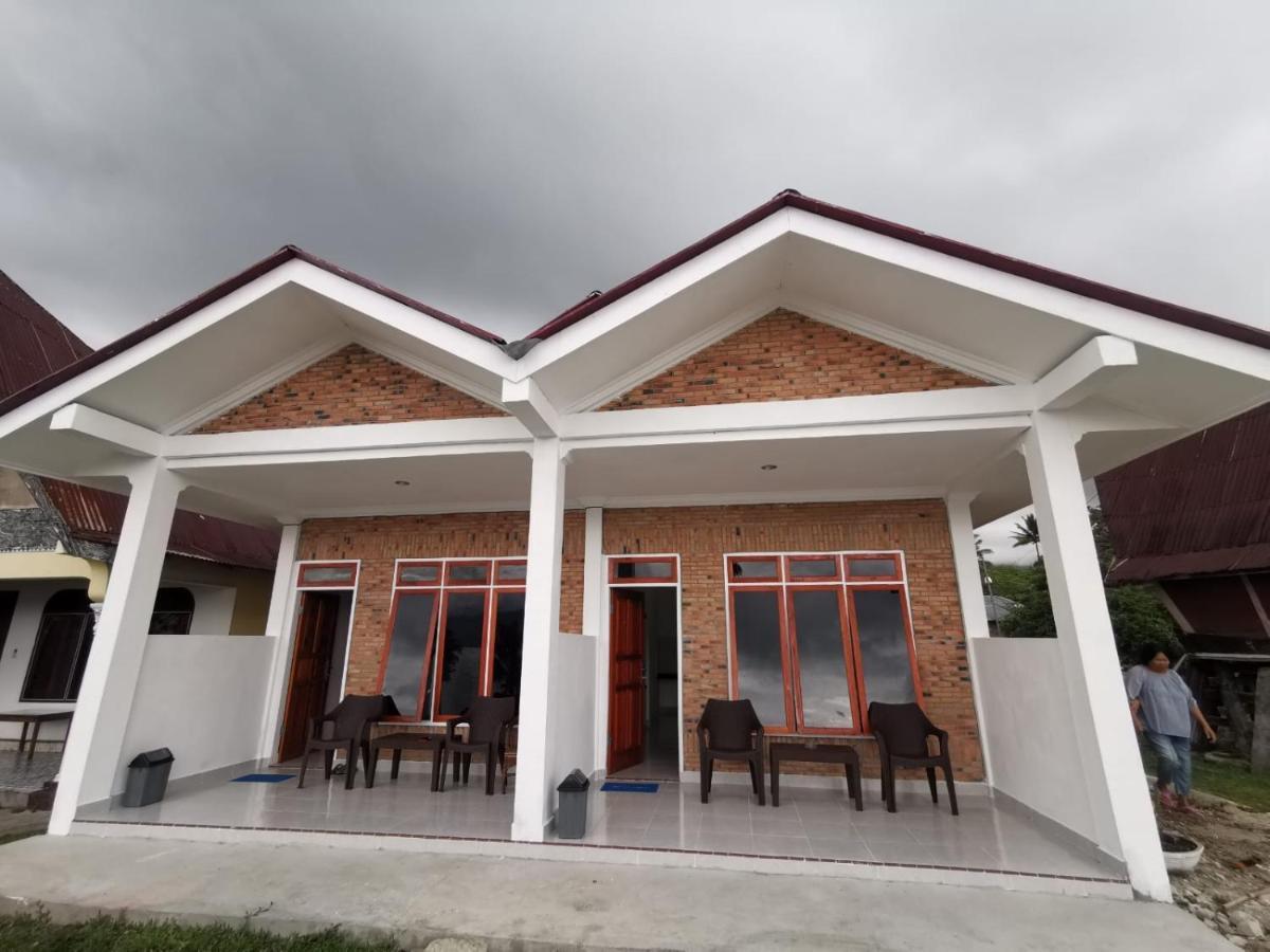 Hisar Guest House Tuk Tuk Exterior photo